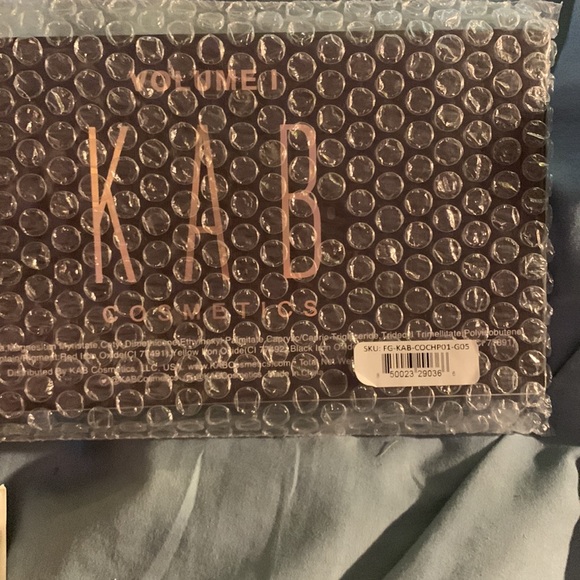 🆕KAB Cosmetics CONTOUR PALETTE VOL 1 🎨🆕 - Picture 5 of 5